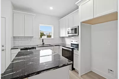 307 Bolden St E/F Street, Houston, TX 77029 - Photo 10