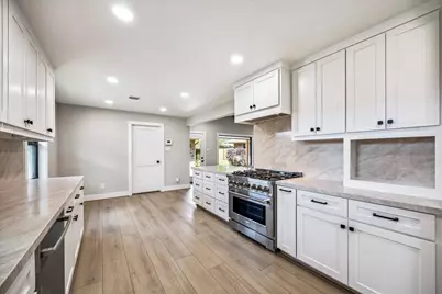 6234 Yarwell Drive, Houston, TX 77096 - Photo 12