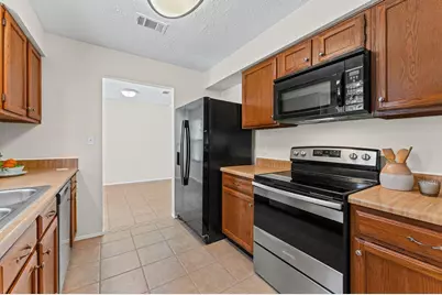 2816 Forest Point Drive, League City, TX 77573 - Photo 12