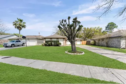 2816 Forest Point Drive, League City, TX 77573 - Photo 30