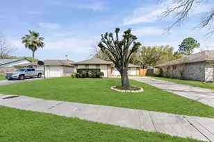 2816 Forest Point Dr, League City, TX 77573 - Photo 30