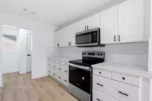 9809 Wren Ct, Conroe, TX 77385 - Photo 10