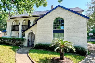 16902 Summit Oaks Ln, Spring, TX 77379 - Photo 2