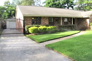 10014 Cedardale Dr, Houston, TX 77055 - Photo 2