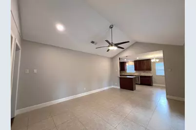 10014 Cedardale Drive, Houston, TX 77055 - Photo 12