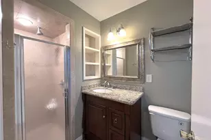 10014 Cedardale Dr, Houston, TX 77055 - Photo 16