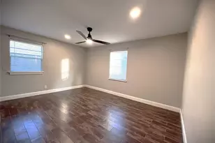 10014 Cedardale Dr, Houston, TX 77055 - Photo 14