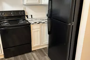 8818 Ilona Ln, Houston, TX 77025 - Photo 4