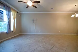 7 Umbria Ln, The Woodlands, TX 77382 - Photo 18