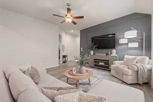 171 Silva Creek Trl, Willis, TX 77318 - Photo 4