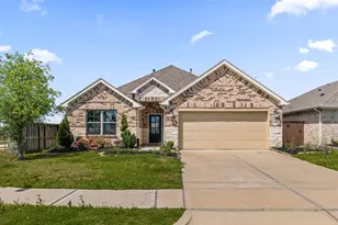 2303 Gentle Breeze Ln, Baytown, TX 77523 - Photo 4