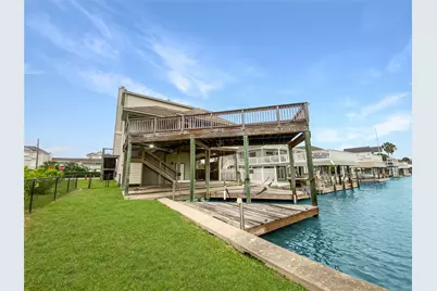 21927 Guadalupe Drive, Galveston, TX 77554 - Photo 28