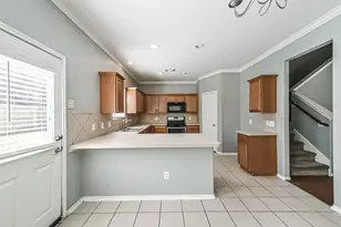 8726 Old Maple Ln, Humble, TX 77338 - Photo 4