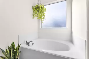 10865 Forest Creek Dr, Willis, TX 77318 - Photo 24