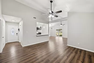 11935 Langdon Ln, Houston, TX 77072 - Photo 12