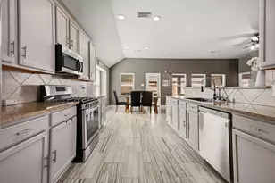 5202 Camarosa Dr, Pasadena, TX 77504 - Photo 10