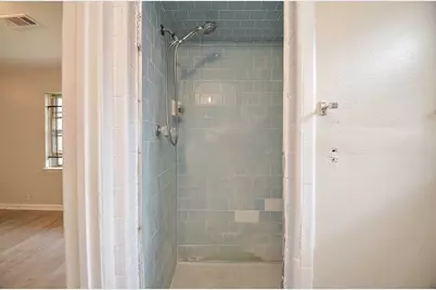 5243 Greylog Drive, Houston, TX 77048 - Photo 18