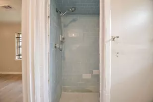 5243 Greylog Dr, Houston, TX 77048 - Photo 18