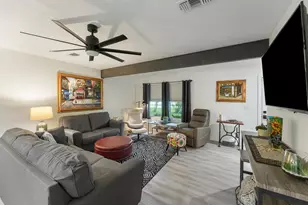 35 Bounty St, Blessing, TX 77419 - Photo 12