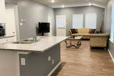 285 Middle Green Loop, Floresville, TX 78114 - Photo 4