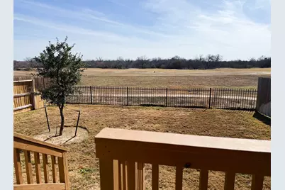 285 Middle Green Loop, Floresville, TX 78114 - Photo 10