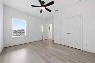 8903 Grovner Pl, Houston, TX 77055 - Photo 24