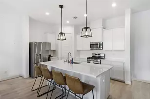 8903 Grovner Pl, Houston, TX 77055 - Photo 8