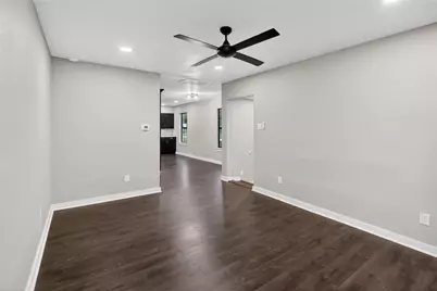 428 Van Molan Street, Houston, TX 77022 - Photo 6