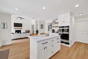 6406 Via Espana Dr, Houston, TX 77083 - Photo 22