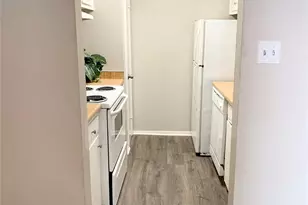 8281 Kingsbrook Rd, Houston, TX 77024 - Photo 4