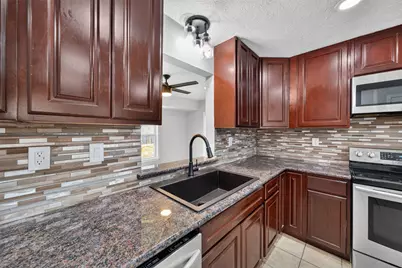 6855 Richwood Road, Houston, TX 77087 - Photo 14