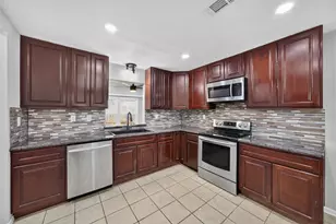 6855 Richwood Rd, Houston, TX 77087 - Photo 12