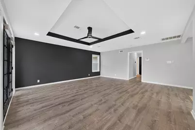 6855 Richwood Road, Houston, TX 77087 - Photo 10