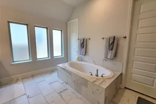 985 Cortez Creek Dr, Conroe, TX 77304 - Photo 18