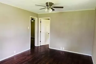 811 Flint St, Orange, TX 77630 - Photo 4