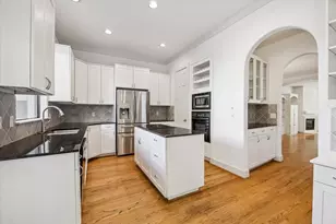 2003 Morse St, Houston, TX 77019 - Photo 14