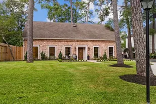 2 Twin Cir Dr, Houston, TX 77042 - Photo 1