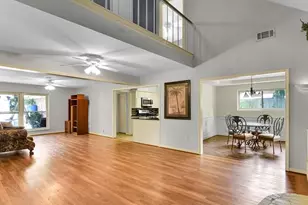 26702 Maplewood Dr, Spring, TX 77386 - Photo 6