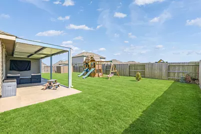 7106 Hillside Avenue, Mont Belvieu, TX 77523 - Photo 24