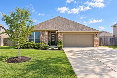 7106 Hillside Avenue, Mont Belvieu, TX 77523 - Photo 2