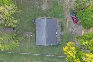 461 Trails End Dr, Cleveland, TX 77328 - Photo 18