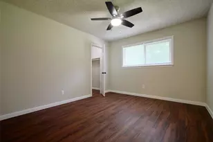 3979 County Rd 962B, Alvin, TX 77511 - Photo 24
