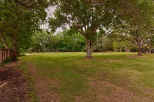 3979 County Rd 962B, Alvin, TX 77511 - Photo 40