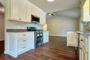 3979 County Rd 962B, Alvin, TX 77511 - Photo 4