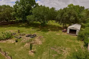 3979 County Rd 962B, Alvin, TX 77511 - Photo 36