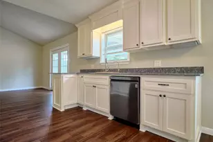 3979 County Rd 962B, Alvin, TX 77511 - Photo 12