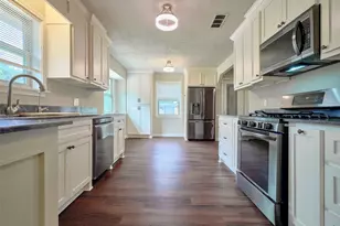 3979 County Rd 962B, Alvin, TX 77511 - Photo 14