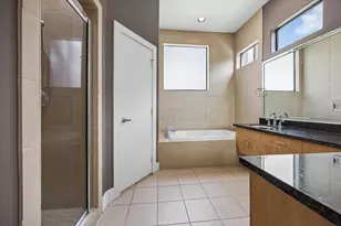 732 Ruthven St, Houston, TX 77019 - Photo 8