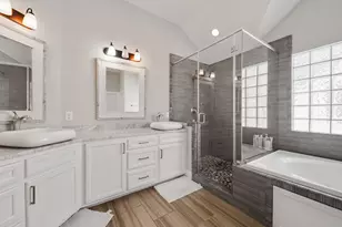 526 Westcross St, Houston, TX 77018 - Photo 14