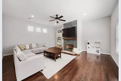 526 Westcross Street, Houston, TX 77018 - Photo 6
